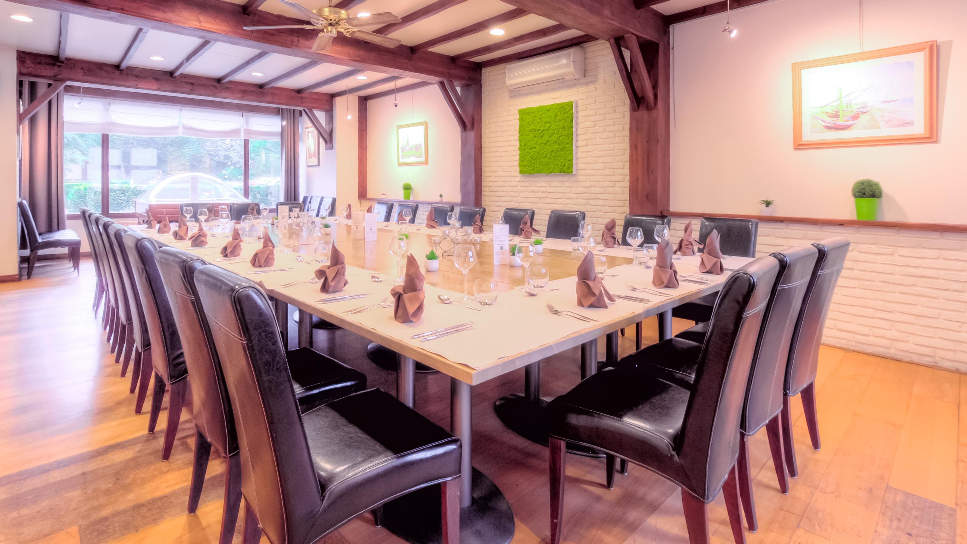 Logis Hotel Restaurant Des Acacias Lille Neuville En Ferrain נוביל-אן-פרה מראה חיצוני תמונה